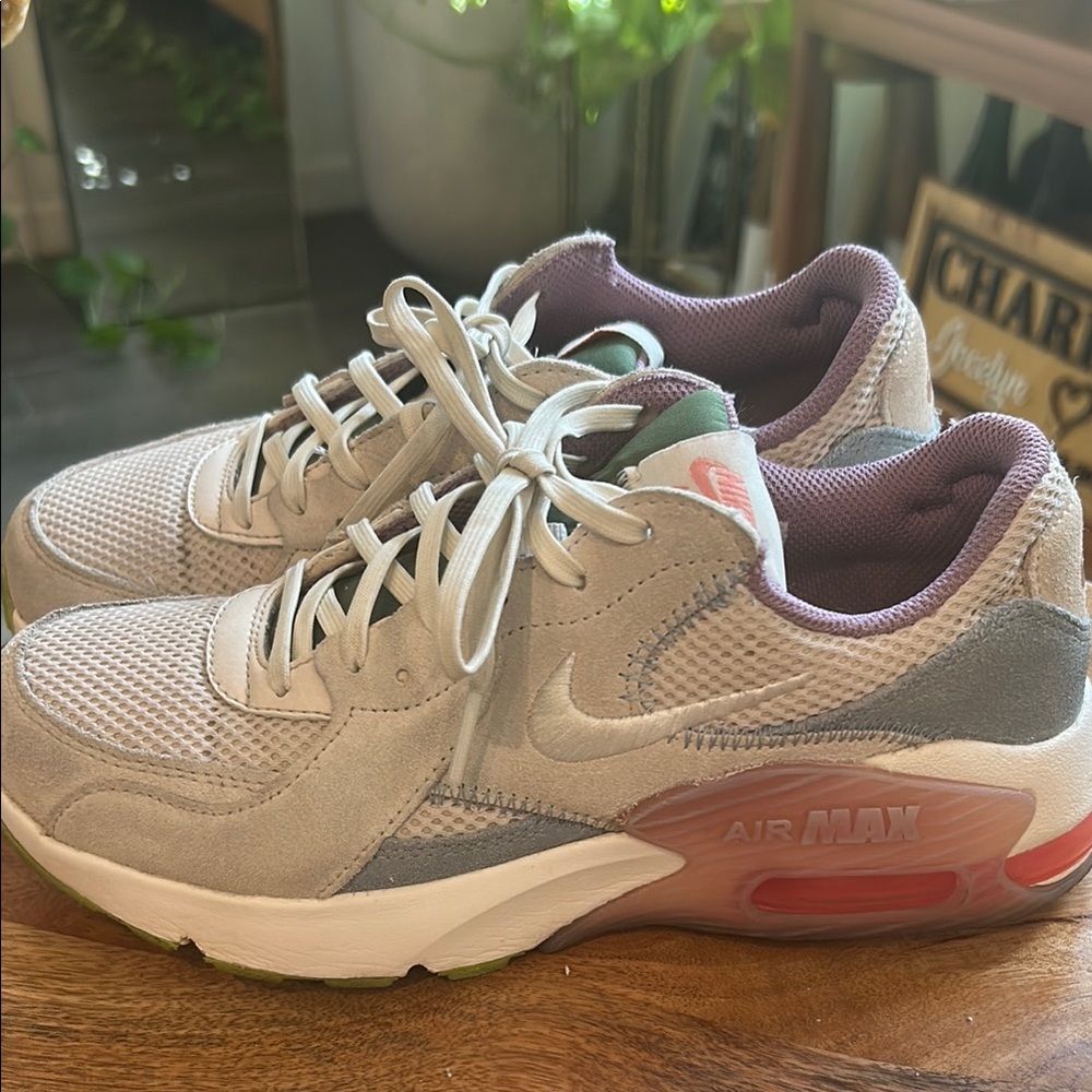 Nike Air Max Women's Sneakers. Size 6.5
